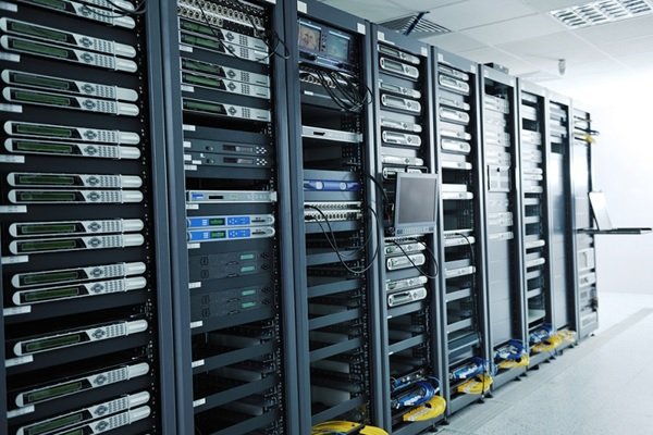 نکاتی که در زمان خرید و نصب رک سرور باید به آن ها دقت کنید